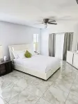 Cozy home with heated pool in Brooksville, FL