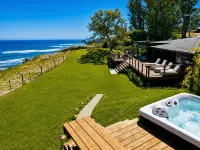 Newly Renovated Oceanfront Retreat in Bolinas with Spa and Huge Fenced Yard - 4-Star