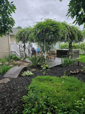 Seneca Heights Oasis with Hot Tub