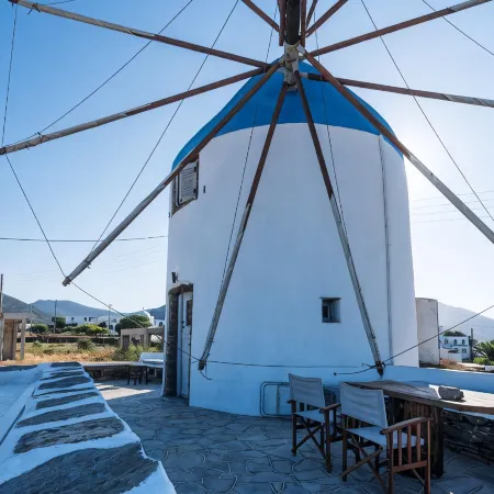 Windmill Arades Suite