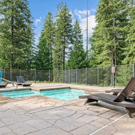 Chalet Chic - Comfortable & Clean Private Resort Condo Ski, Soak, Relax & Enjoy
