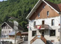 Hotel du Lac des Corbeaux - parking