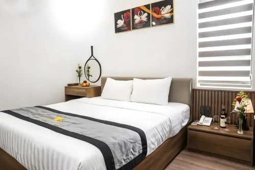 Rose Hotel Quang Binh - 2-Star