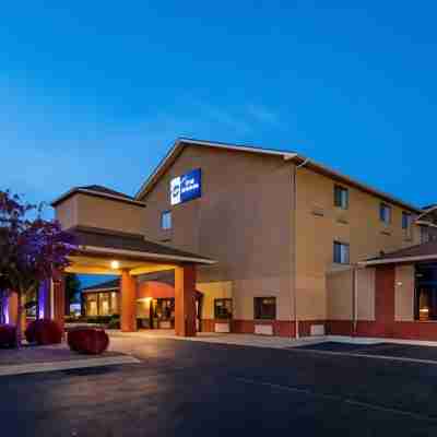 Best Western Saluki Inn Hotel Exterior