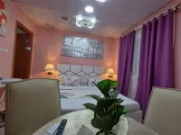 Sahara Hostels and Private Room - ホステル