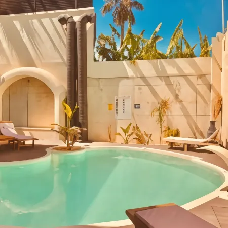 No908 Sunset Hotel