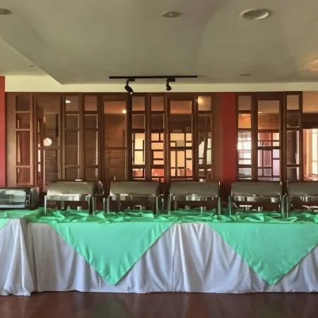 Mango Valley Hotel 1