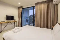 De Amber Bang Sarae by Beach Holiday - Condos