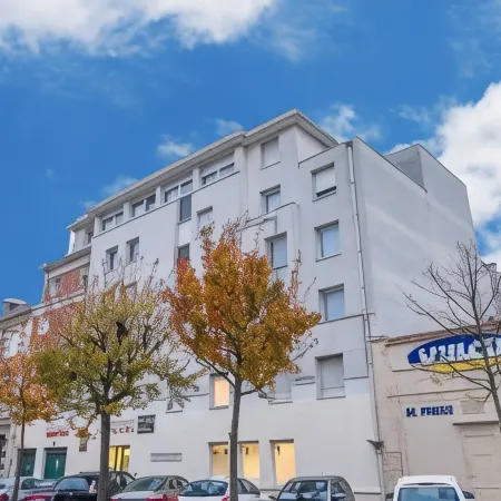 Kosy Appart'hôtel le Champ de Mars Reims Отели в г. Реймс