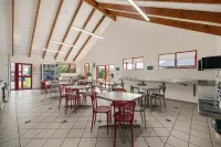 Kaikoura Top 10 Holiday Park - piscina