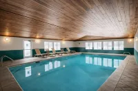Quality Inn Logan Near University - Pools