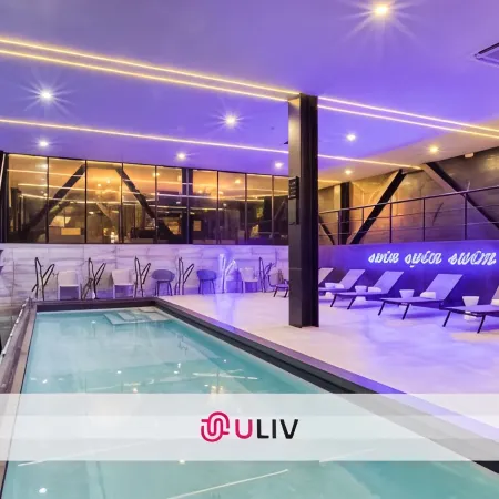 Downtown Designer Apartments by Uliv