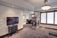Westmount River Inn