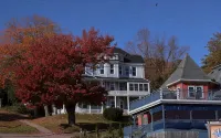 Hillside Landing B&B - 3-Star