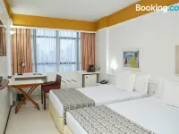 Rede Andrade LG Inn Hotels near Brum Fort