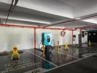 Beverly Hotel - parking