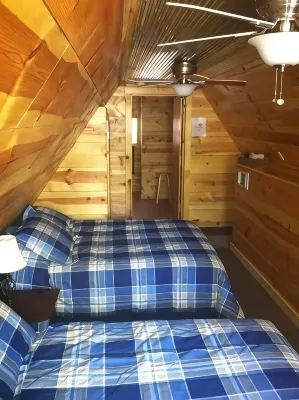 The Old Factory Getaway: Experience Life on the Little Missouri River - 2성급
