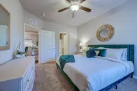 Lush Emerald Nr JAX INT Airport & Shopping - balcony