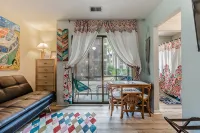 Boho Studio in Sea Trail, Sunset Beach - Boutique