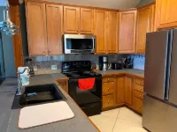 Beautiful Mid-Lake Waterfront Home ~ Pets ~ Dock - 3-Sterne