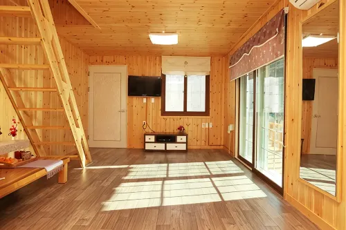 Cheongdo Mountains Bed and Breakfast - parking