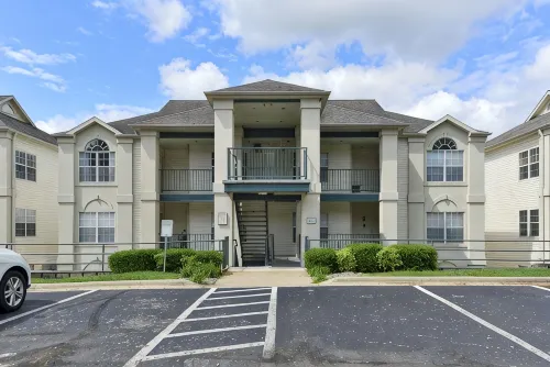 Spacious 3 Bedroom-3 Bath Condo / Gorgeous Views / Heart of Branson / Affordable - Boutique