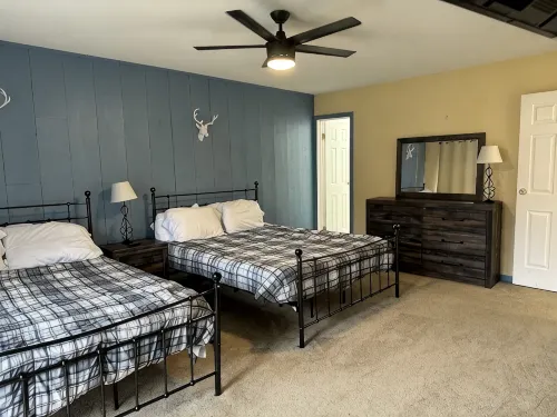 Family friendly townhouse minutes from Hunter Mountain!