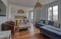 Spacious house for 8 people with garden - บังกะโล
