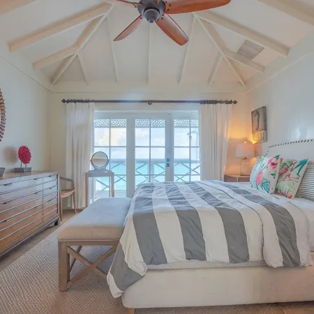 Oceanfront 3BR luxury Villa - Private Pool, Gate Community, no Car needed