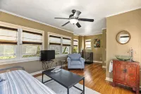 SERENITY SHORES Private Luxury 5-Level Tropical Oasis, Pool, Steps to Beach