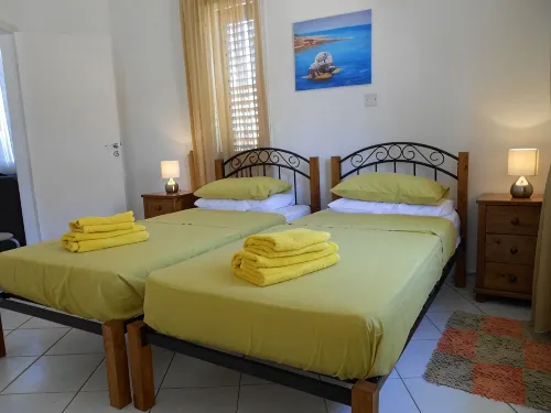 Polis villa rental with shared pool, Wi-Fi, balcony, terrace and air con - Vila