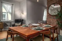 Spacious, Sleek, and Luxurious two-bedroom in Historic Westside of Providence