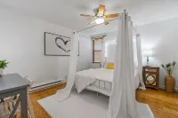Spacious downtown pad - billiards/ping pong/sauna - 3-Star