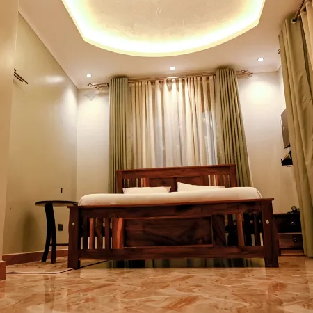 Neon Hotel Ntinda