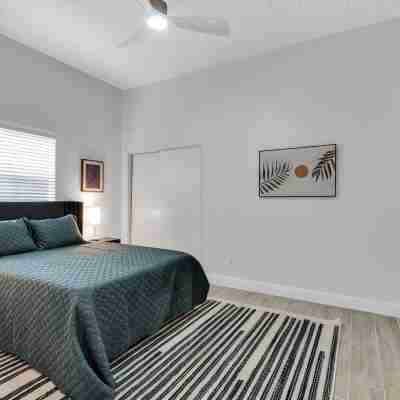 Cigar City Historic Ybor bungalow Newly Remodeled Rooms