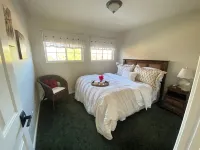 Idyllic Vineyard Loft Apartment - Apartments