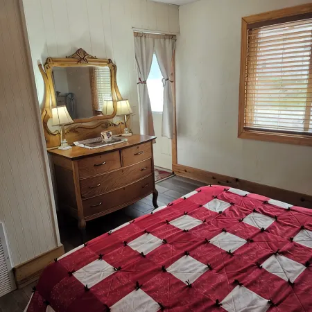 Bear Lodge, Fantastic Views Of Partridge Lake Fremont Wisconsin Wolf River