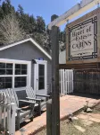 Cozy Cabin in Downtown Estes Park - Alphydda