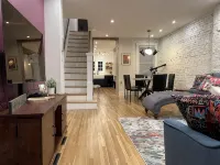Row-home 3min drive to Central Market,Office,Patio w/ Fire Pit, Artistic Accents - 4-Star