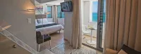 Swell Boutique Hotel - Balcony