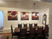 Charming 4-bedroom house with AC, WiFi in enchanting Castroville - 무료 와이파이