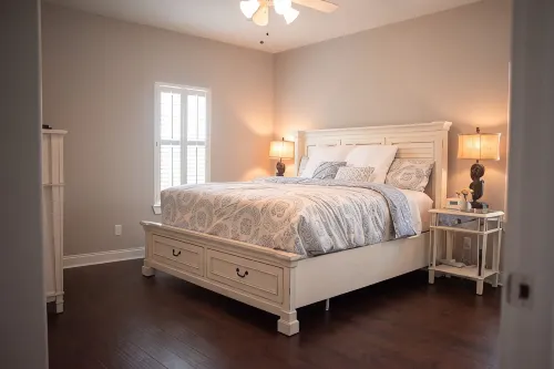 located in the downtown Lake Charles!!! 5 min drive to the civic center - 4-Star