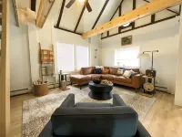NEW Quaint 2 bedroom near Newfound lake, hiking, skiing, hot tub & star gazing! - Hytter