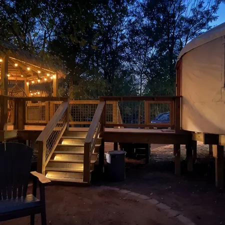 Mourning Dove Yurt! Cold A/C! Hot Tub! Medina River Access ! Close to Town!