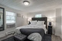Clean Luxurious Retreat, Parking, Restaurants, Near New Hope. <1mile Del river - Wifi