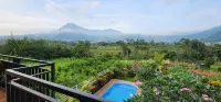 Vila Sawo Kecik Syariah - Hot Tub