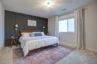 Darby House, centrally located wine country escape - 4-Star