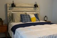 Cozy Cottage within walking distance of downtown! - 4-Star