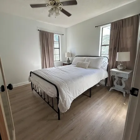Guest House in the Heart of Old Town Daphne, AL