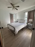 Guest House in the Heart of Old Town Daphne, AL - Wifi